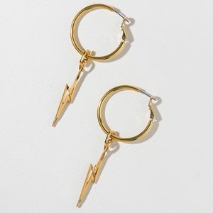 New vanessa mooney THE STRIKING HOOP EARRINGS lightening bolt charm earrings
